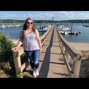 Meet your Posher, Amanda